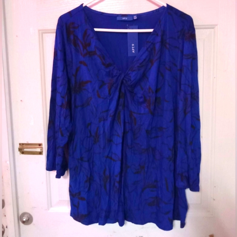 Apt.9 Ladies top